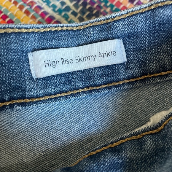 Jessica Simpson Skinny Jeans - Picture 5 of 7